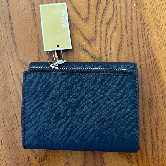 NWT Michael Michael Kors Women's Greenwich Small Envelope Trifold Wallet Navy - Picture 2 of 5
